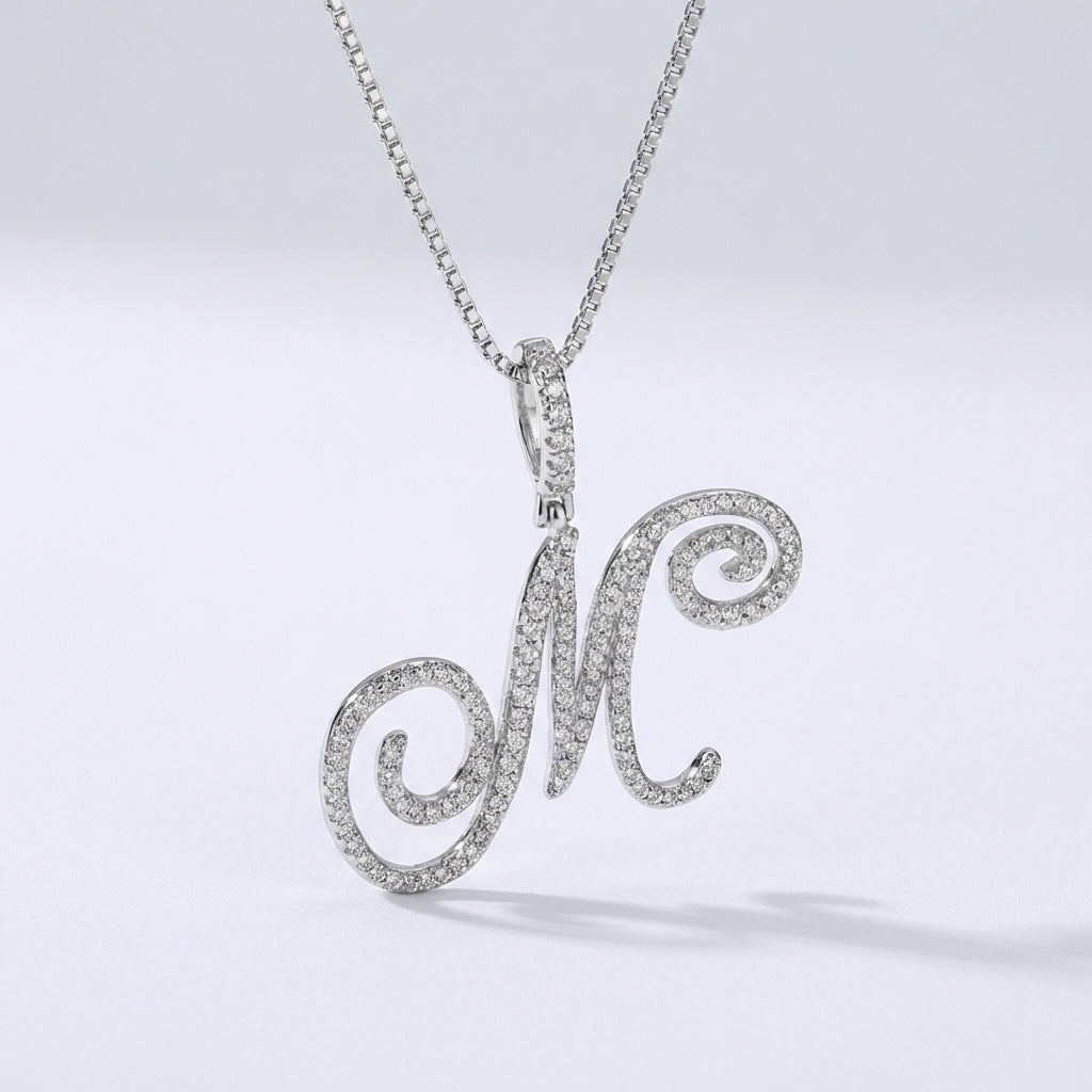 Collier initial en cristal et diamant